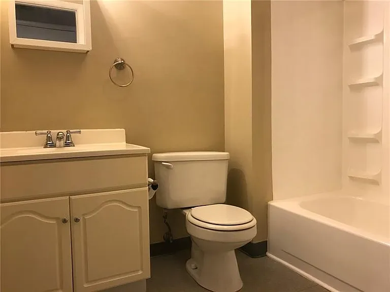 1209 W North Ave #202 — Photo 10