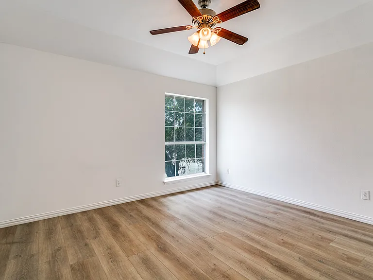 1013 Rodin Ln — Photo 11