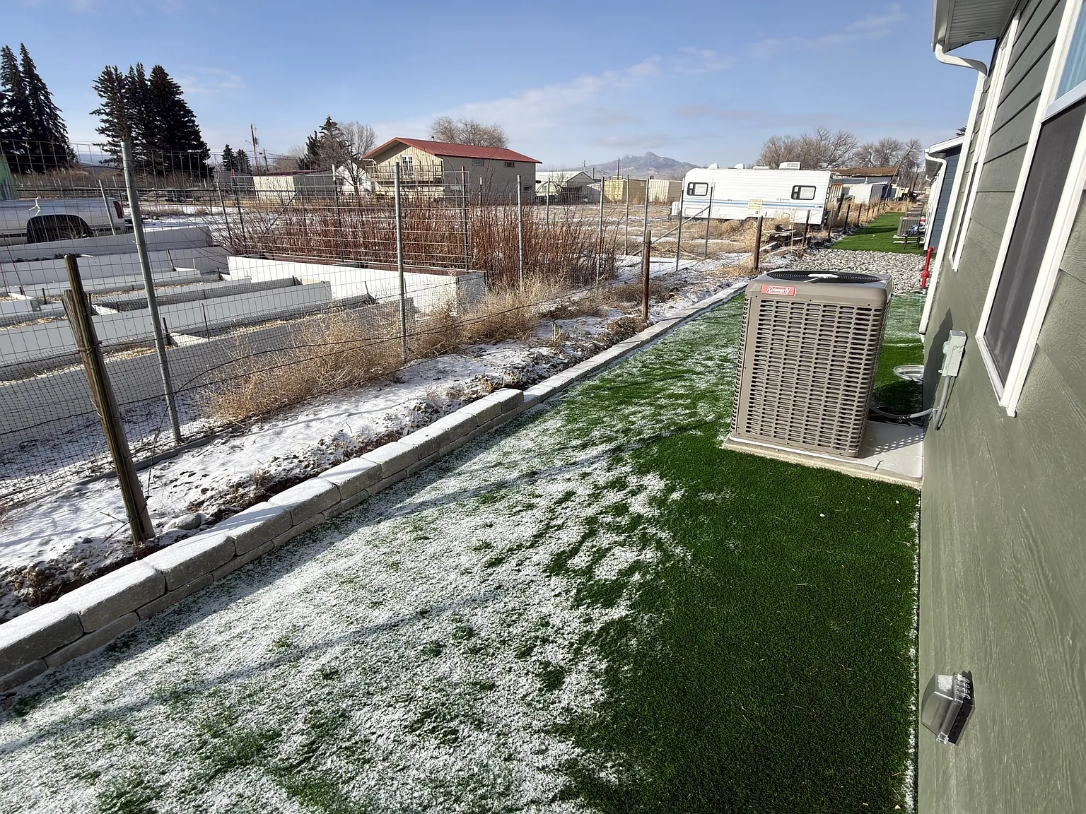 527 Ayla Ln - A — Photo 2