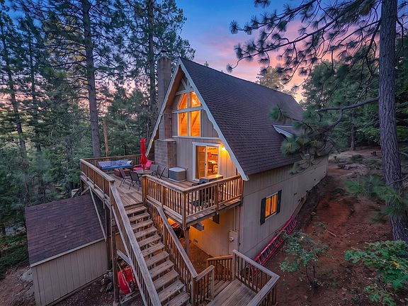 2nd image of 2437 Chamonix Dr