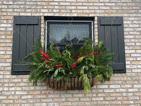 3rd image of 2620 W Cody Road