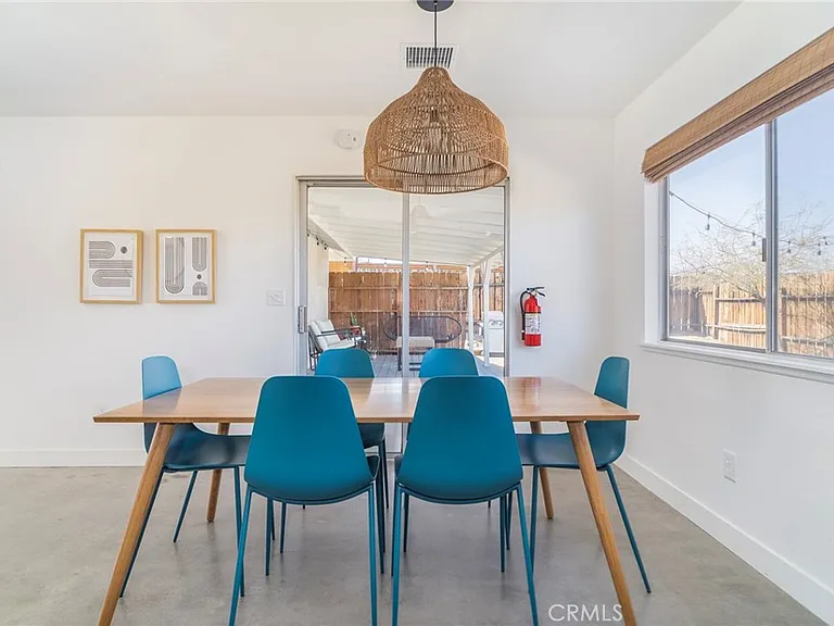 61660 Valley View Dr — Photo 5