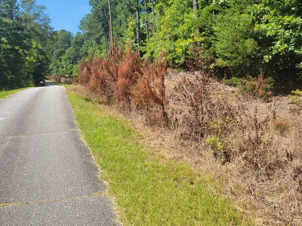 Plantation Trl, Pacolet, SC 29372