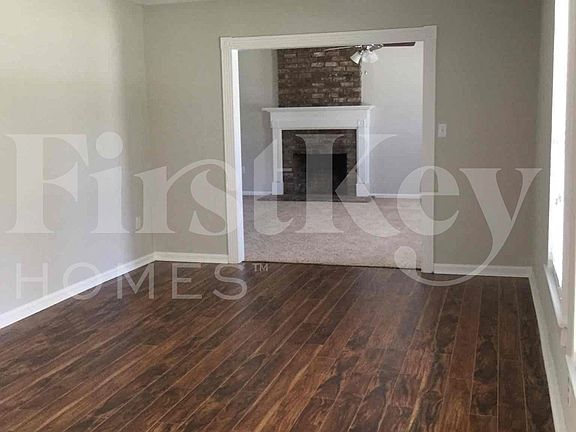 3rd image of 628 Schooner Rd