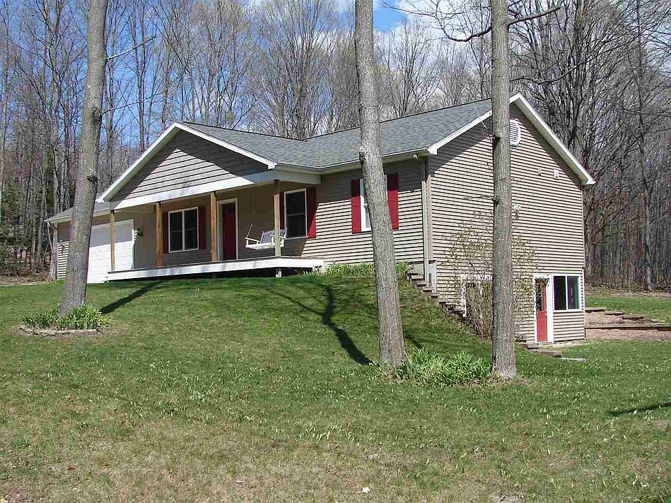 1st image of 04360 North St