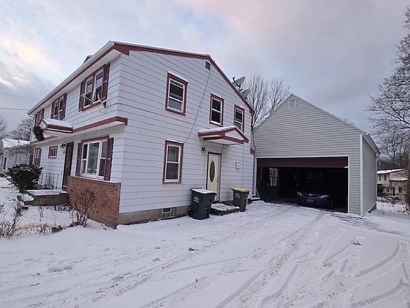 4th image of 2146 Spencerport Rd