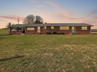 42 Hurt Ave, Lebanon, VA 24266