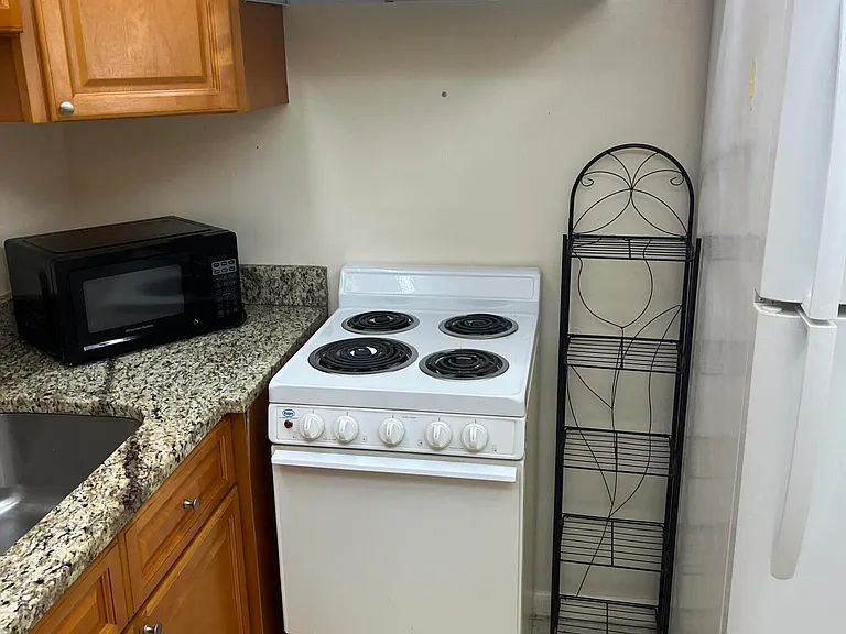 50 Dorchester C #C — Photo 9