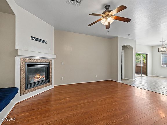 4th image of 269 E Placita Nubes Blancas