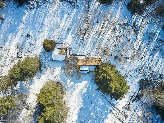 4th image of 3166 Yellow Creek Rd