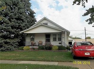 2521 Randall Dr, Oregon, OH 43616
