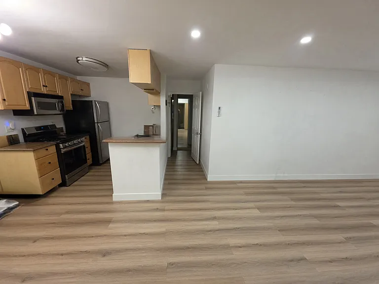 365 Burchett St #114 — Photo 1