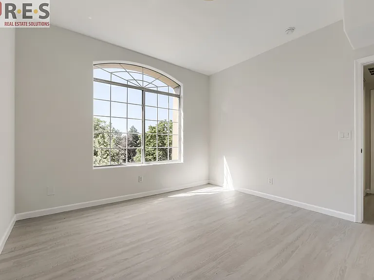 1631 W Canal Cir #832 — Photo 5