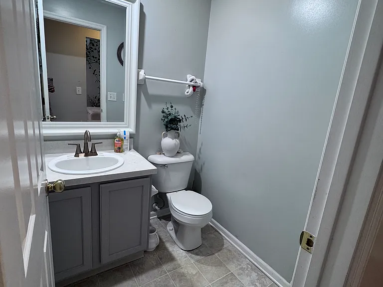 5175 Vinings Blvd #5175 — Photo 11