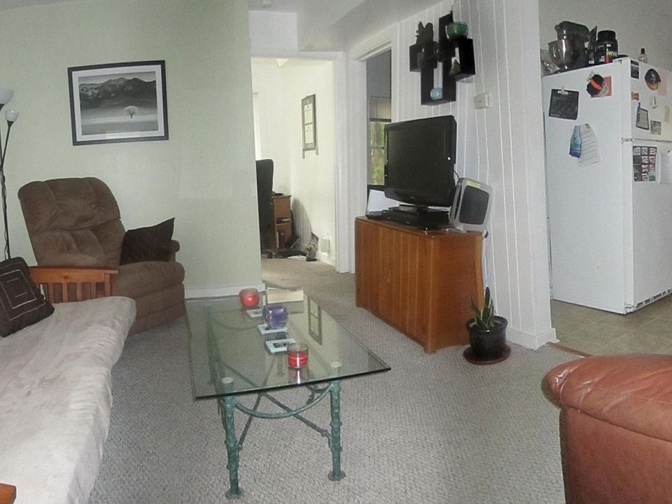 Living Room Unit 1
