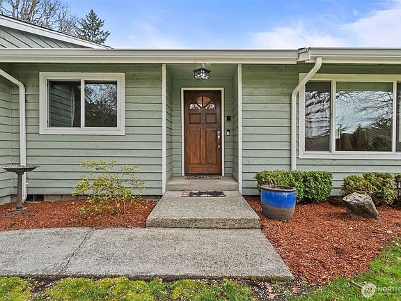 4th image of 1442 Bridle Dr SE