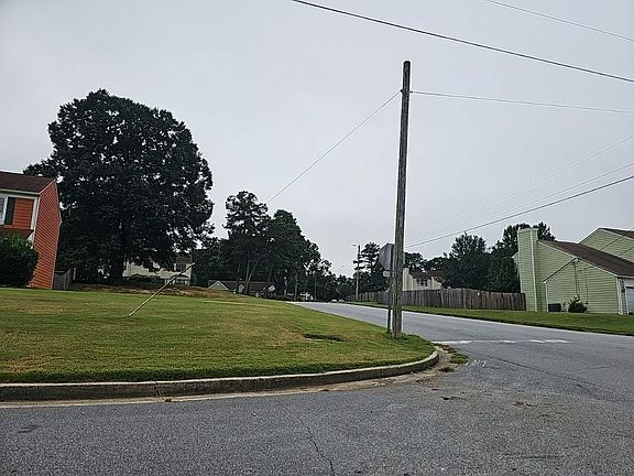 5th image of 200 Heathrow Dr