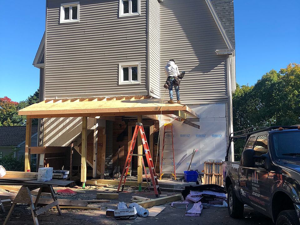 2nd image of 42 Woodland St