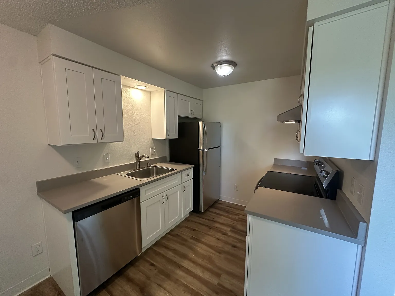 Chandler Apartments - 3 — Photo 1