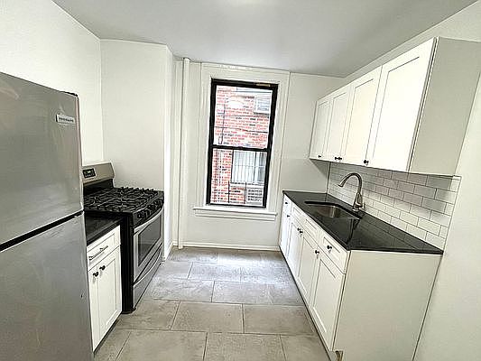 1st image of 2311 Broadway APT 1F