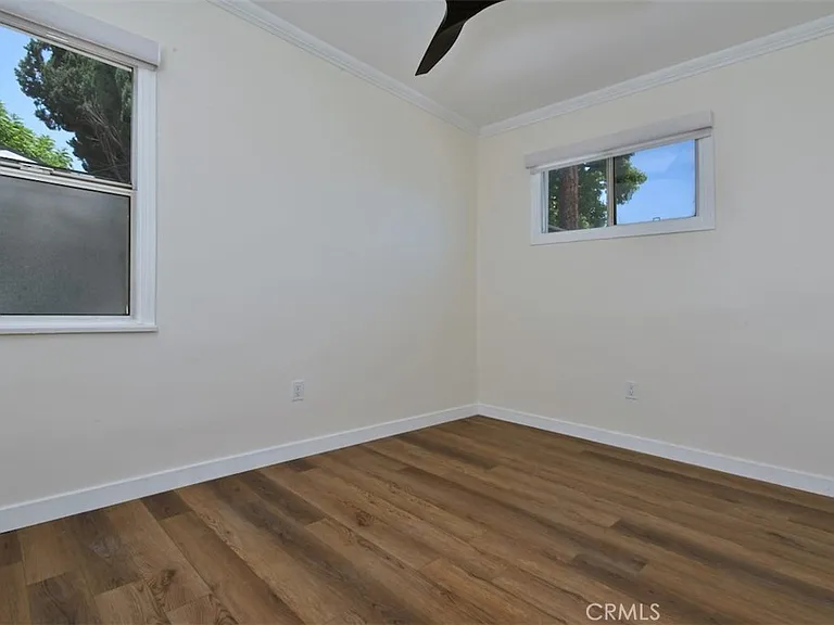 6131 Ranchito Ave — Photo 11