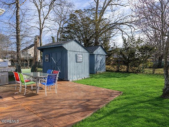 5th image of 17 George Rd