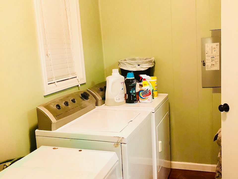 2324 W Avenue A Larose LA Zillow Apartments for Rent in Larose