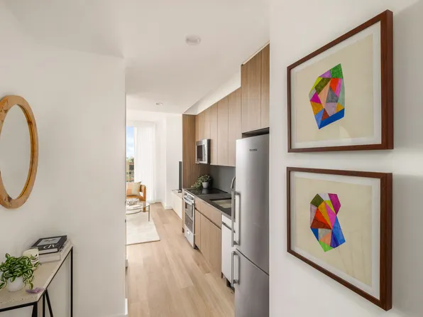 89 Dekalb Avenue image 3 of 18