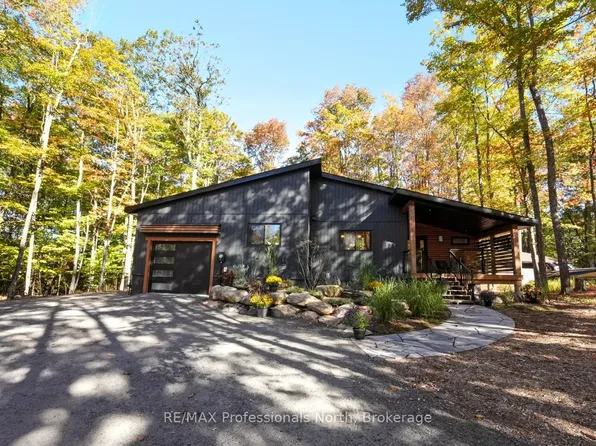 235 Sunnyside St, Dysart Et Al, ON K0M 1S0