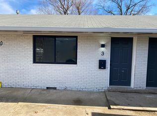 1906 Rhodes St #4, Madison, IL 62060