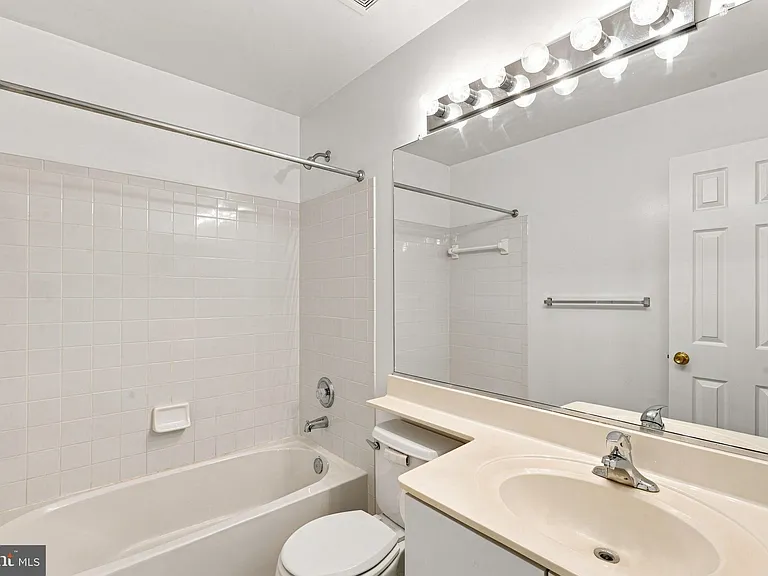 6147 Early Autumn Dr — Photo 30