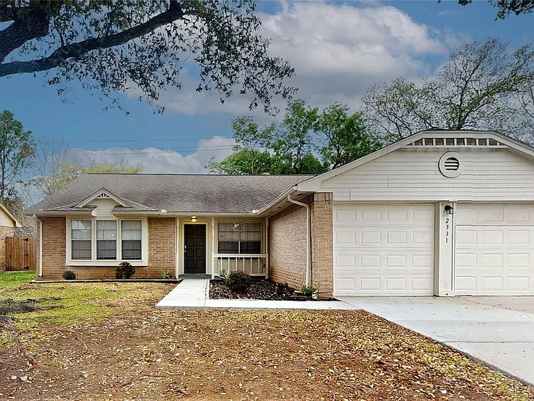 2331 Barrington Place Dr — Photo 1