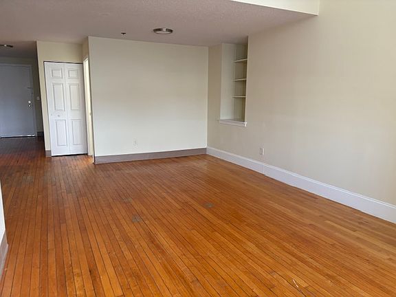 3rd image of 54-56 Saint Joseph St #516