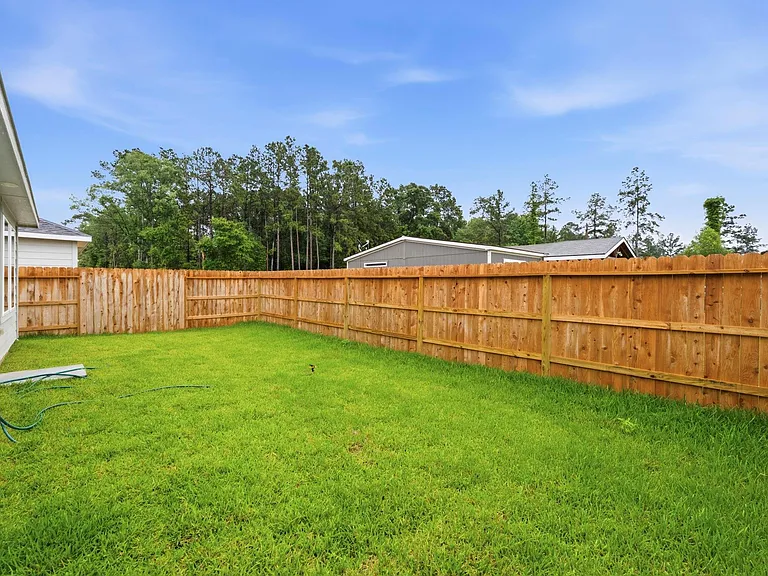 18716 Loom Dr — Photo 30