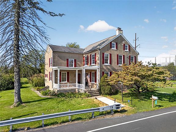 2nd image of 2307 Howertown Rd