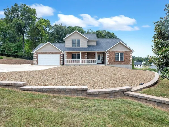 3204 Echo Lake Dr, Byrnes Mill, MO 63025