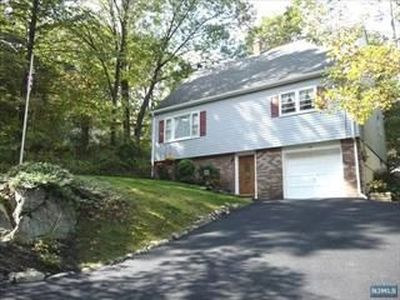 4 Glenwild Ave, Bloomingdale, NJ, 07403