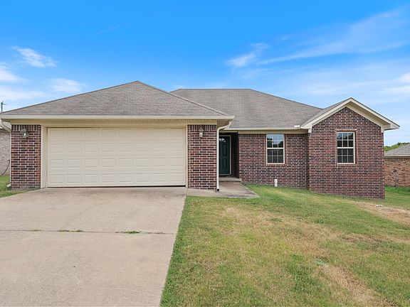 2nd image of 121 Barger Cir