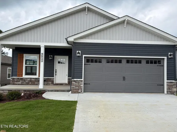 3911 Crimson Clover Ln, Knoxville, TN 37924