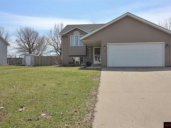 2nd image of 320 Falcon Dr