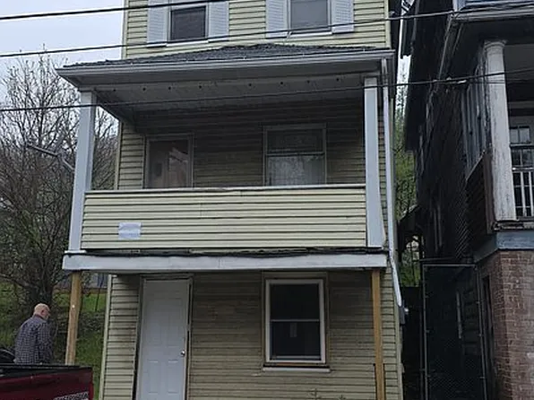 17 Railroad St, Glen Lyon, PA 18617