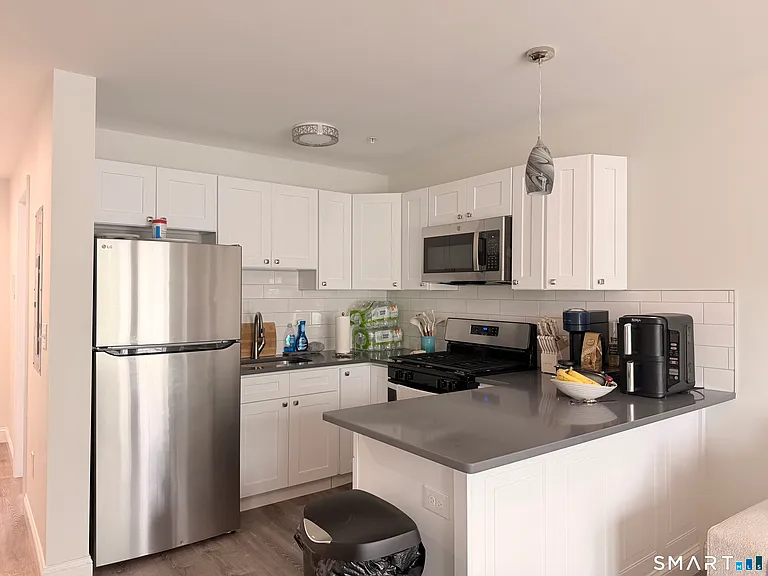1085-4 Whalley Ave #4 — Photo 6