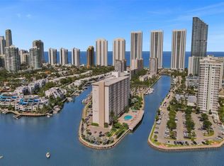 400 Kings Point Dr APT 616, Sunny Isles Beach, FL 33160