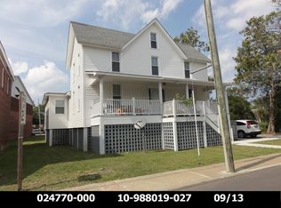 205 Sir Walter Raleigh St #A, Manteo, NC 27954