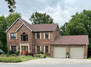 905 Ridgewood Dr, Maysville, KY 41056