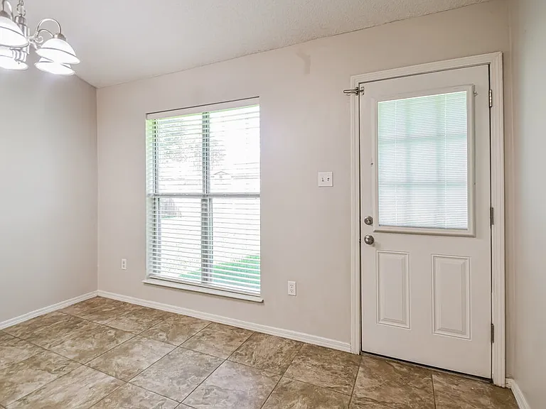 10368 Palmer Cv — Photo 6