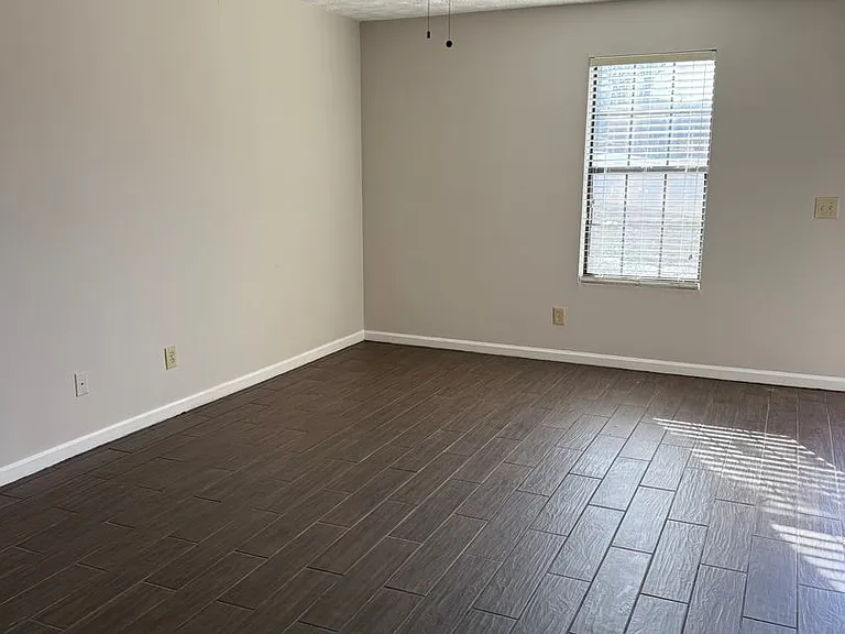Hillcrest — Photo 1