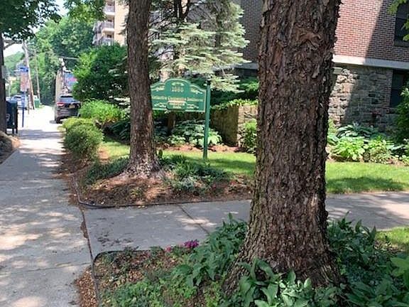 3rd image of 1080 Warburton Ave APT 2A