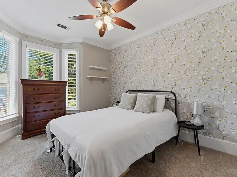 3052 Trafalgar Way — Photo 29