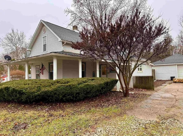 207 N Line St, South Whitley, IN 46787